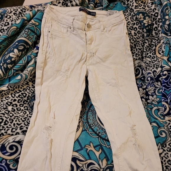 Women's White Jeans. Size 12. Excellent condition! - Picture 1 of 4